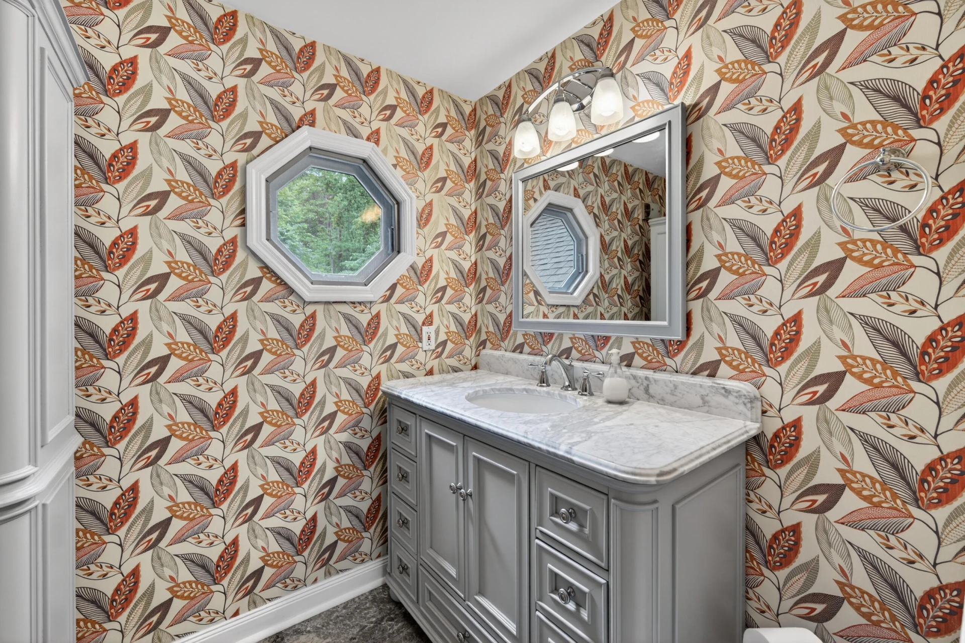 107 Creeden DR - Photo 39