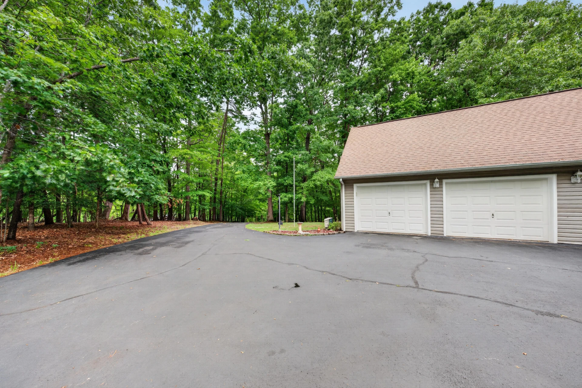 107 Creeden DR - Photo 72