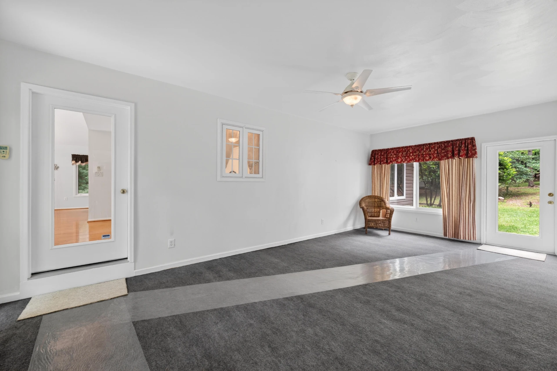 107 Creeden DR - Photo 12