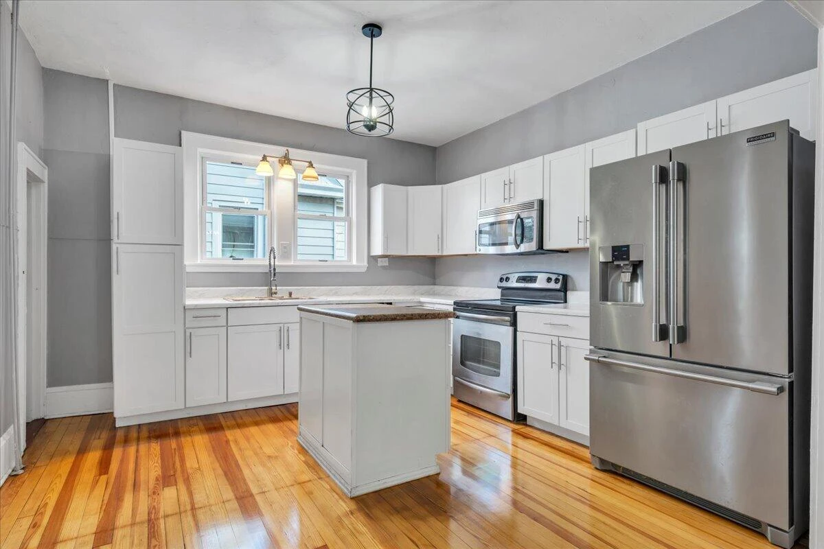 1029 15Th ST SE - Photo 6