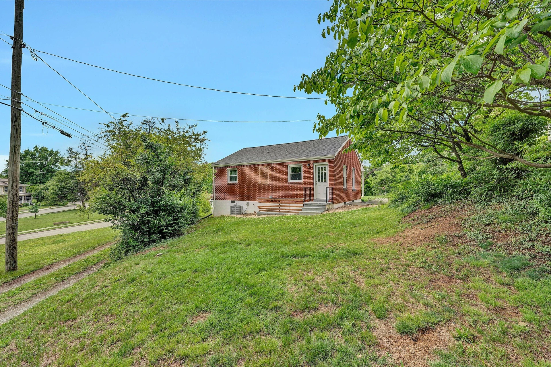 1214 Hamilton AVE SW - Photo 12