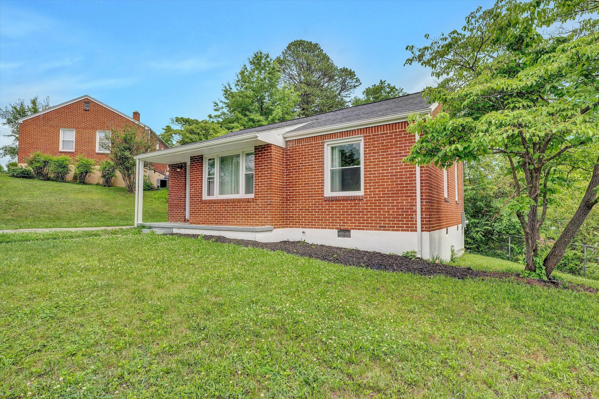 1214 Hamilton AVE SW - Photo 14