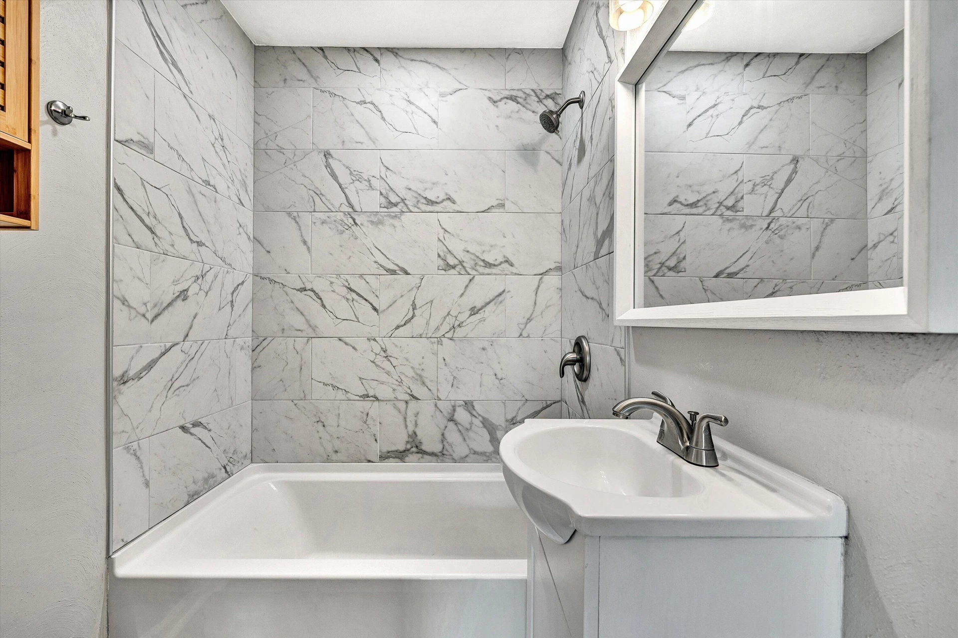1214 Hamilton AVE SW - Photo 8