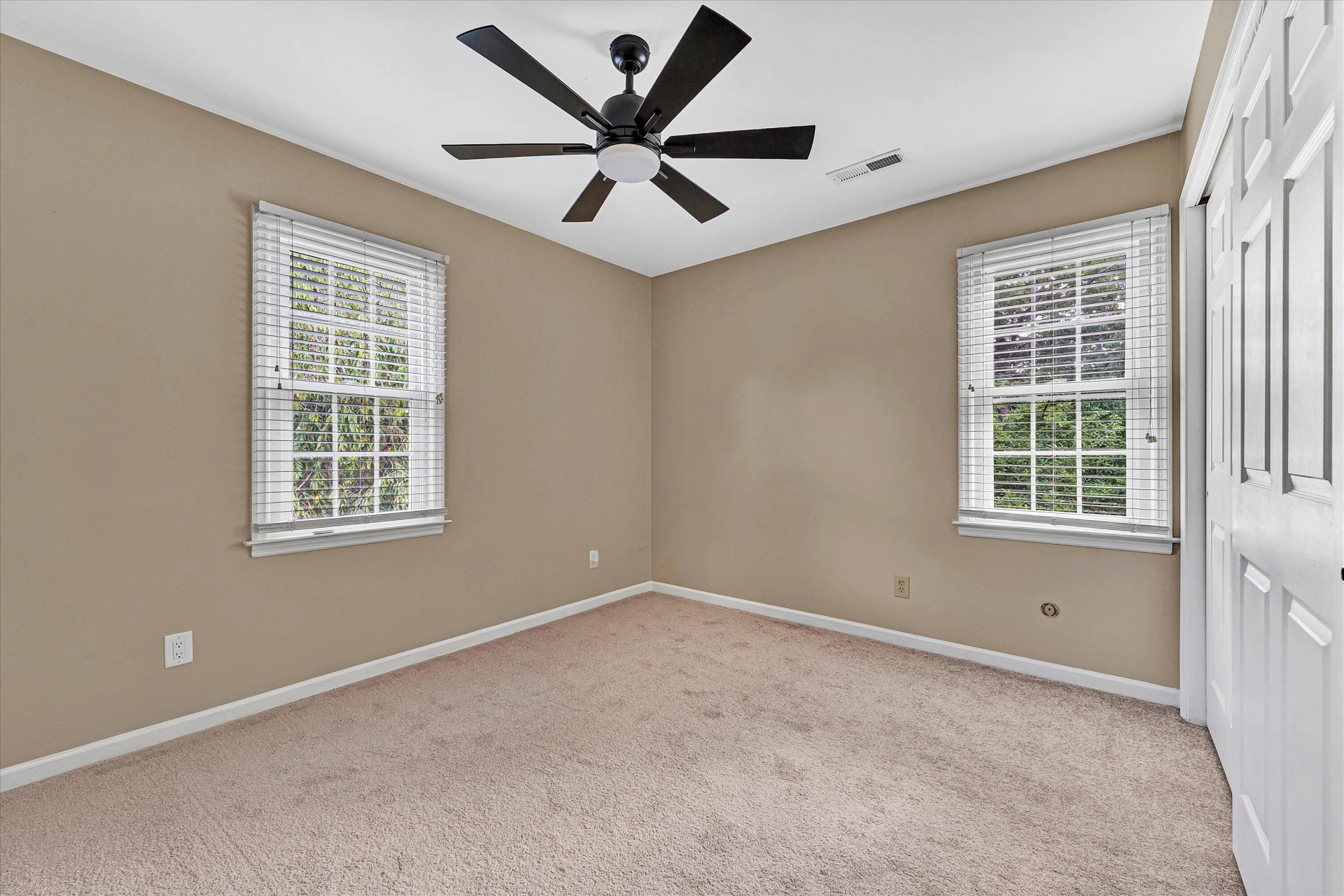 5306 Canter DR - Photo 29
