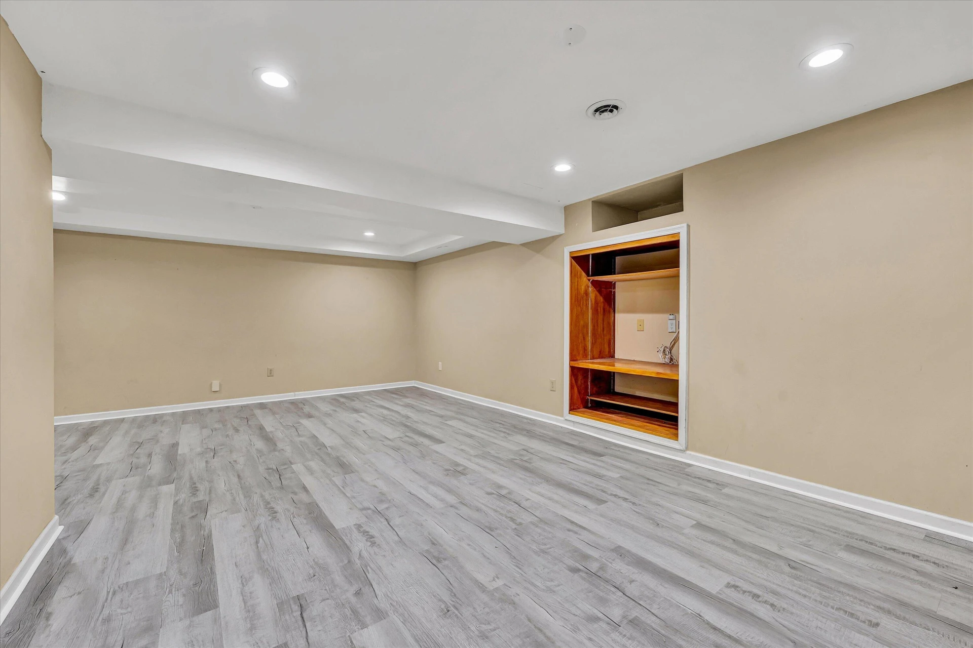 5306 Canter DR - Photo 32