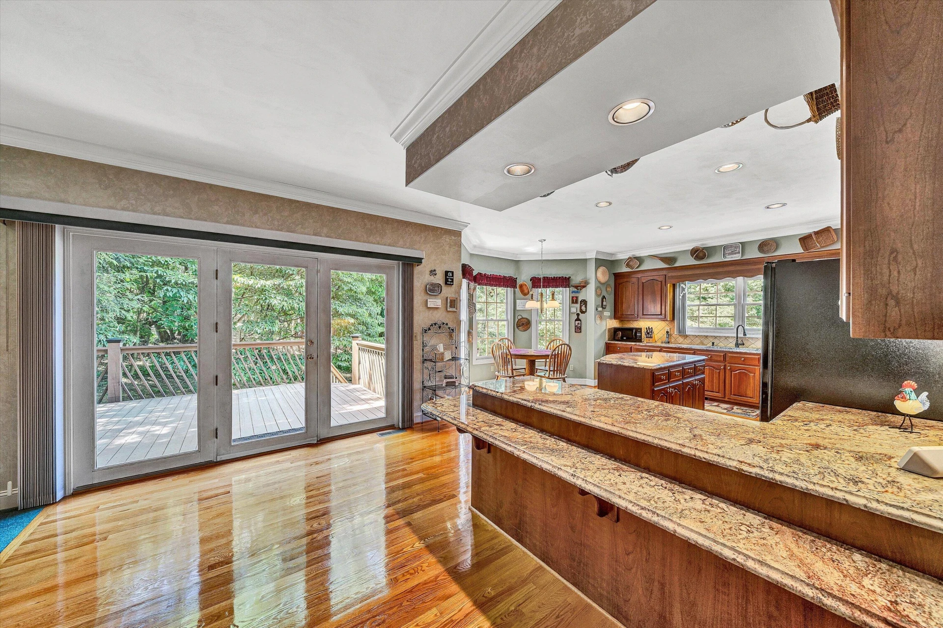 8281 Cardington DR - Photo 11