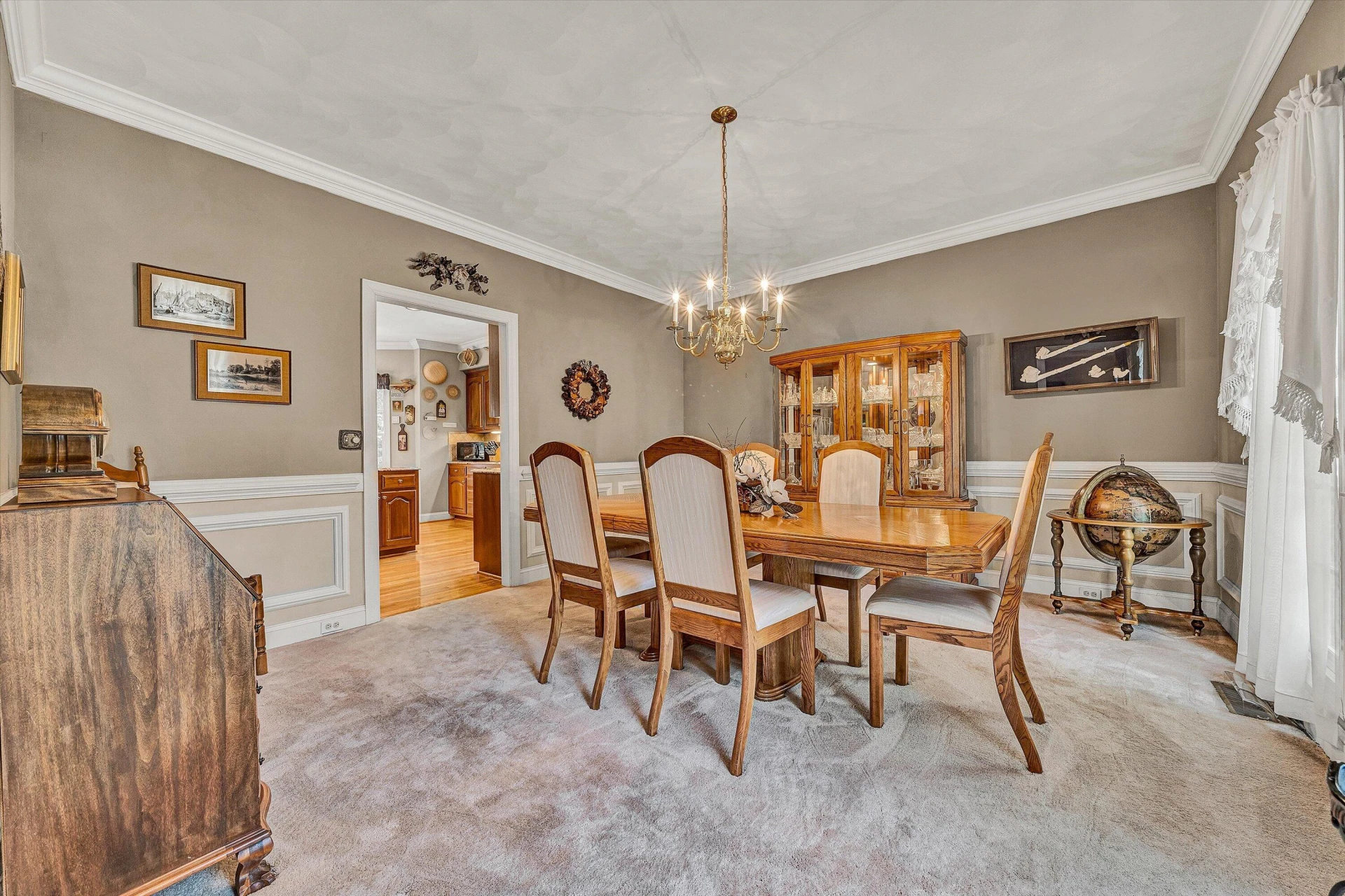 8281 Cardington DR - Photo 14
