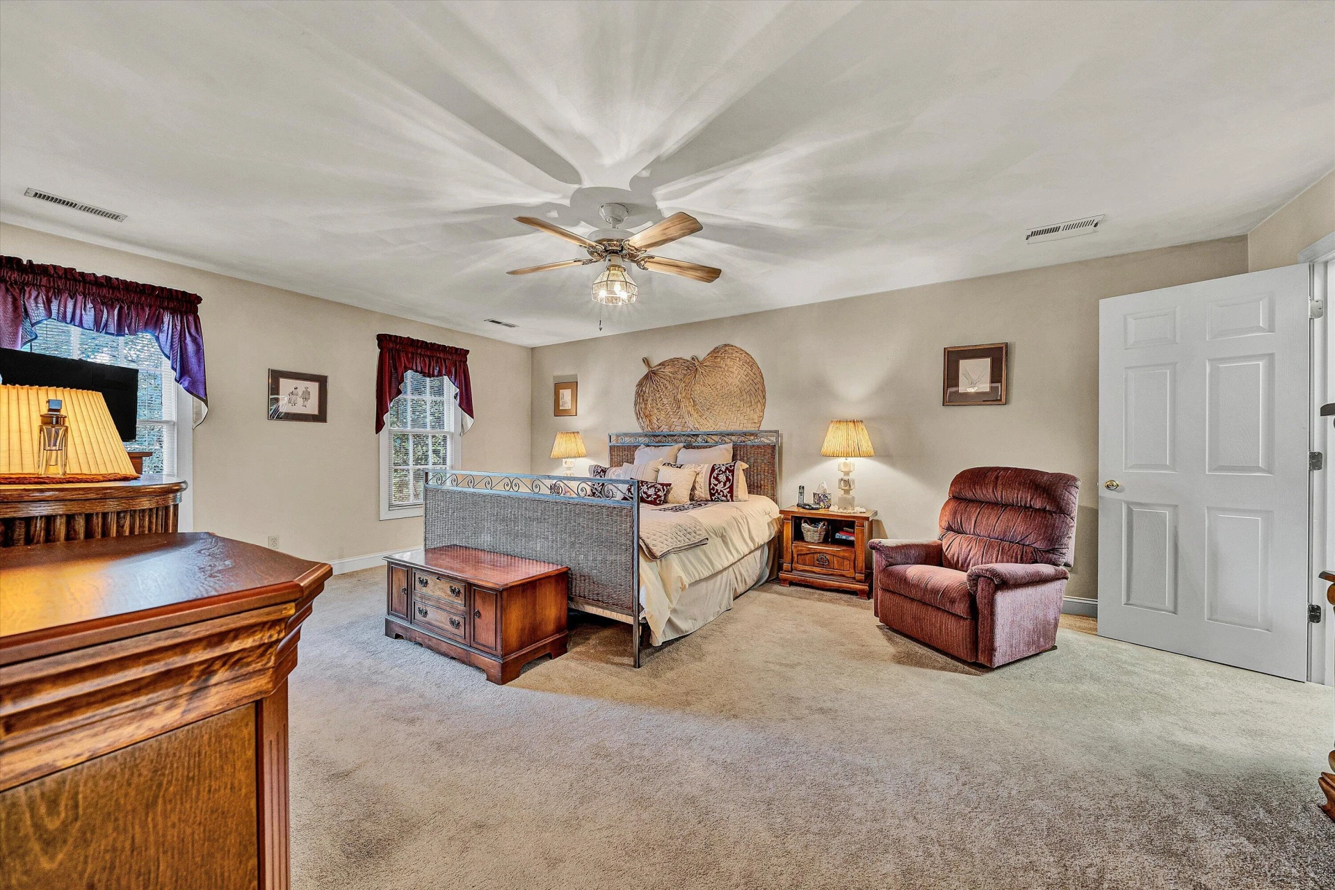 8281 Cardington DR - Photo 27