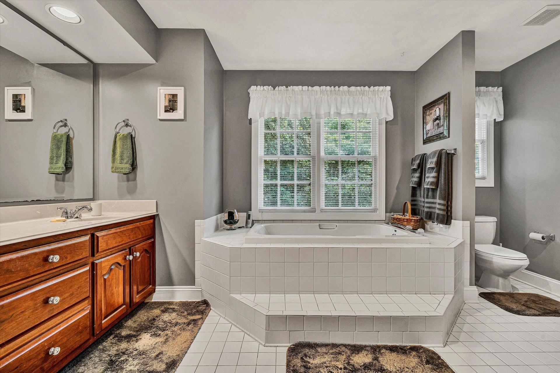 8281 Cardington DR - Photo 29