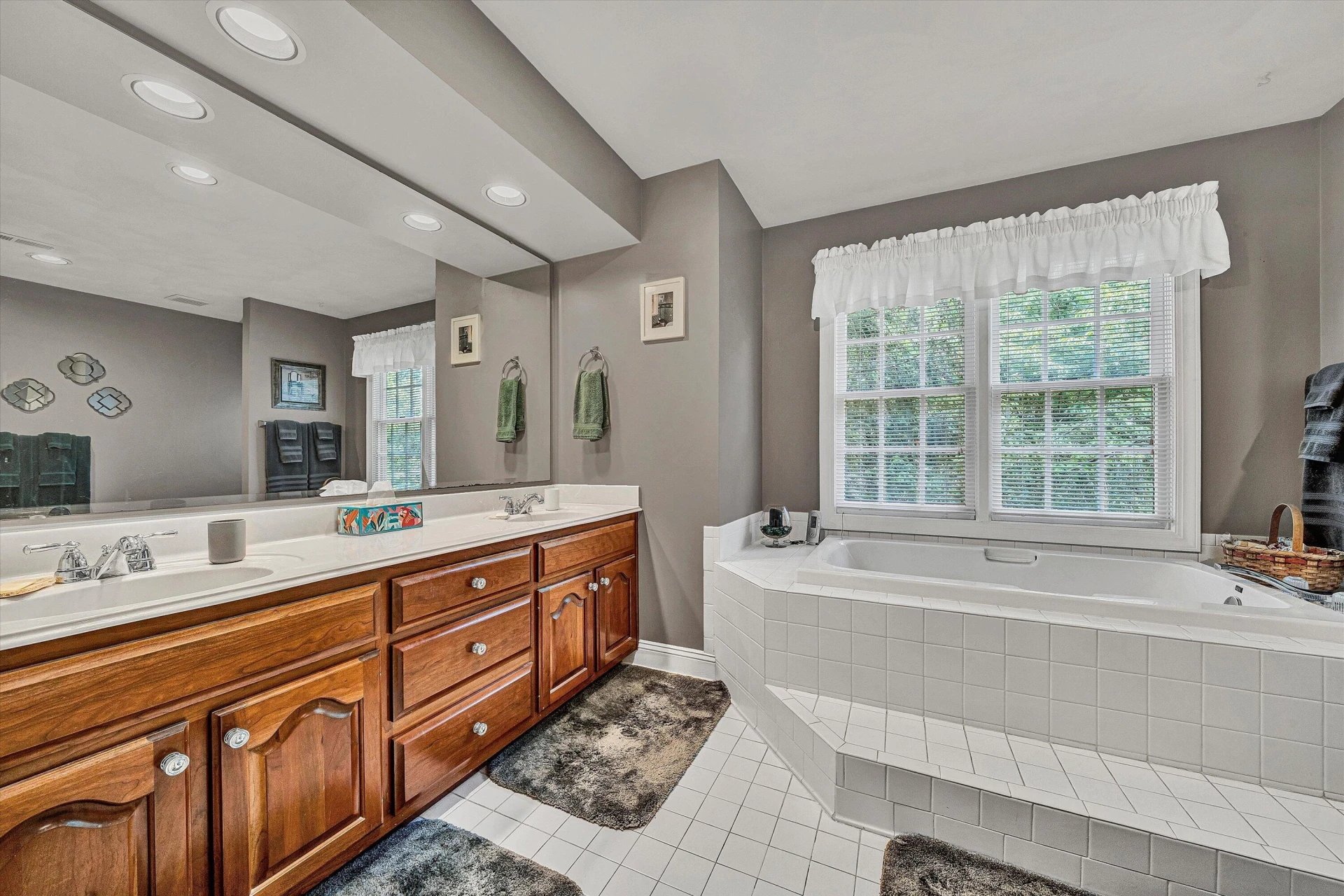 8281 Cardington DR - Photo 30