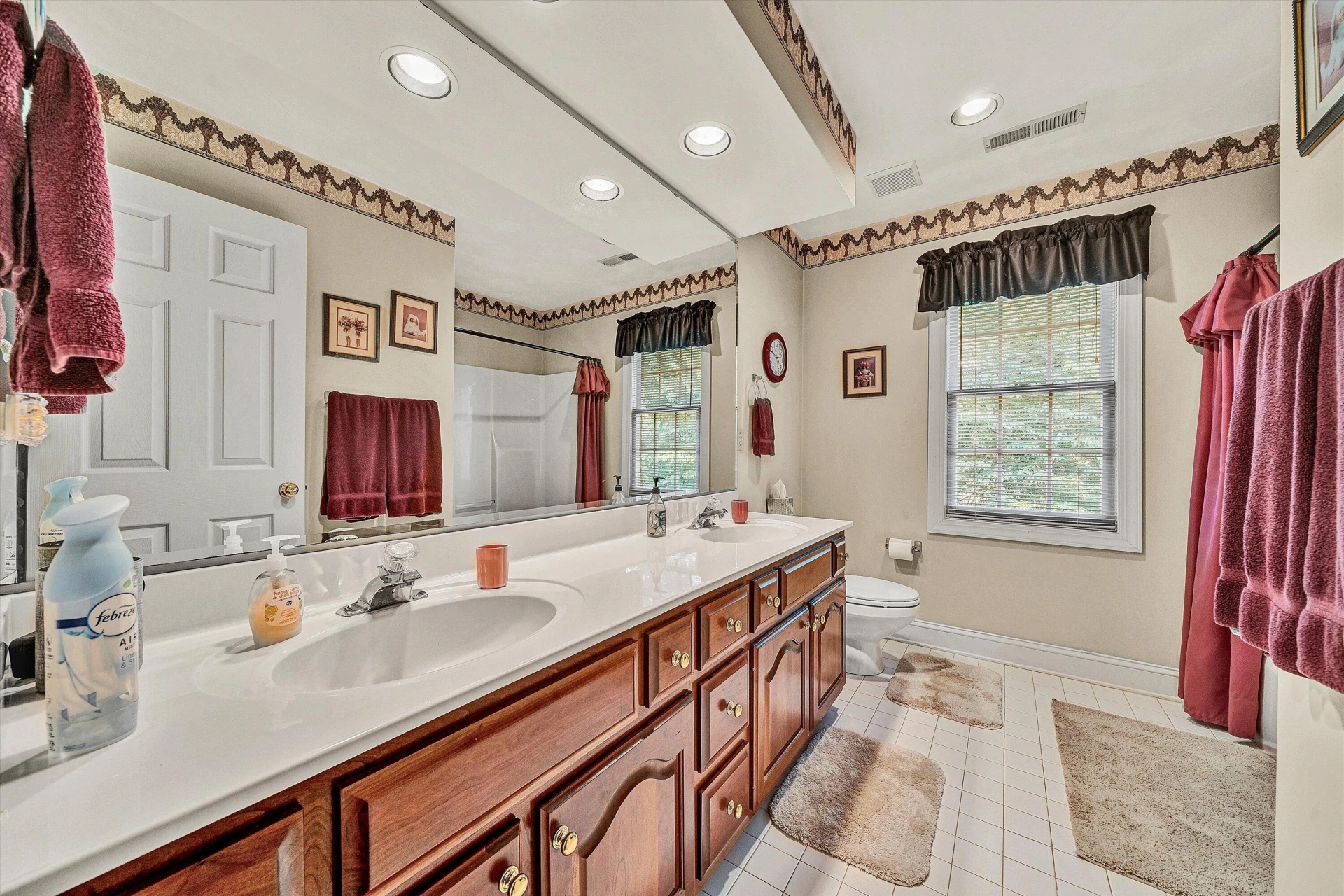 8281 Cardington DR - Photo 33