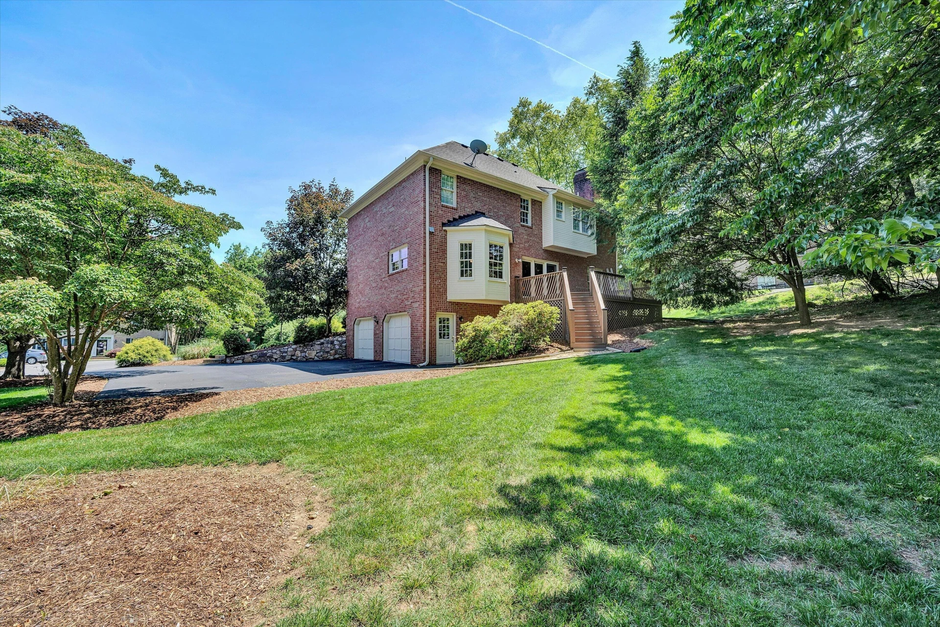 8281 Cardington DR - Photo 45
