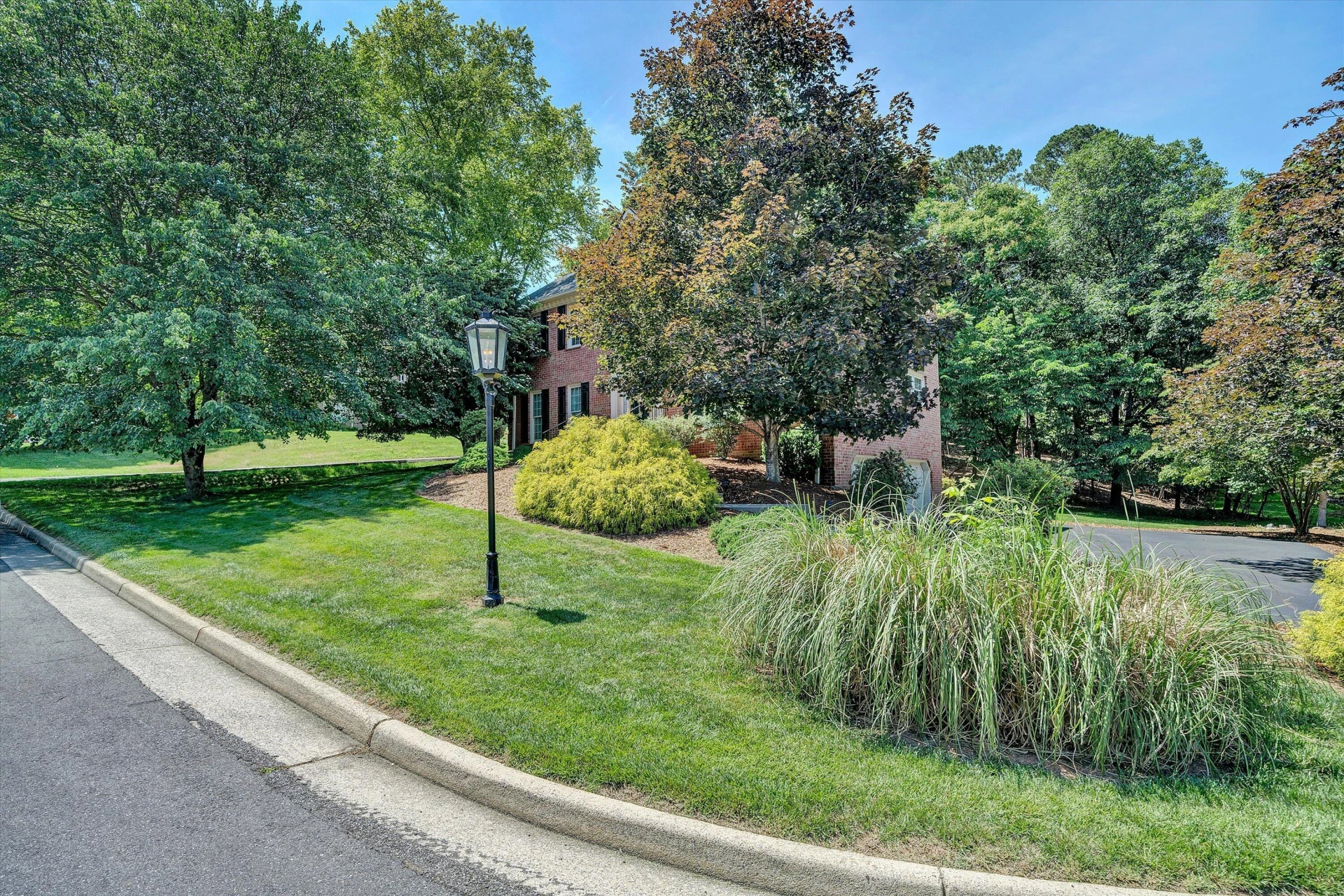 8281 Cardington DR - Photo 47