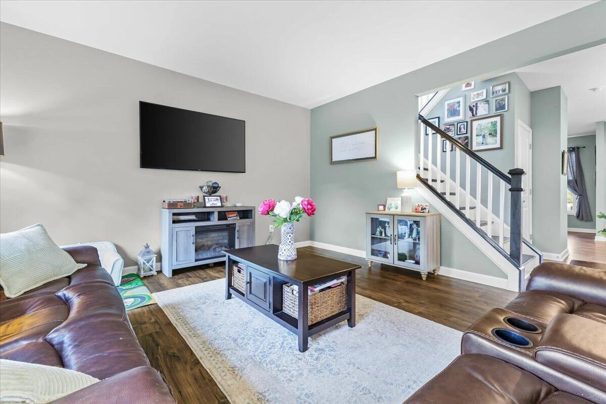 202 Georgia CT NE - Photo 10