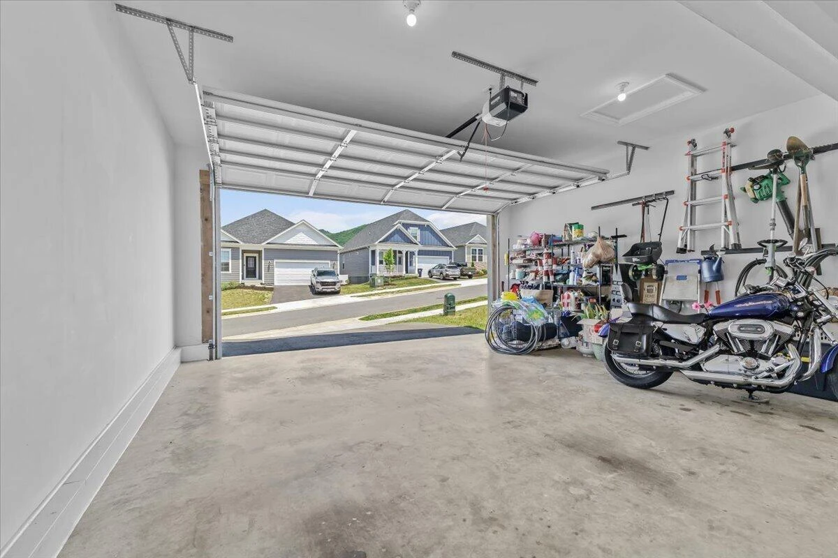 202 Georgia CT NE - Photo 31