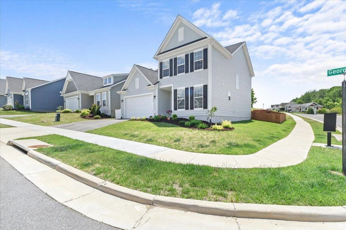 202 Georgia CT NE - Photo 35