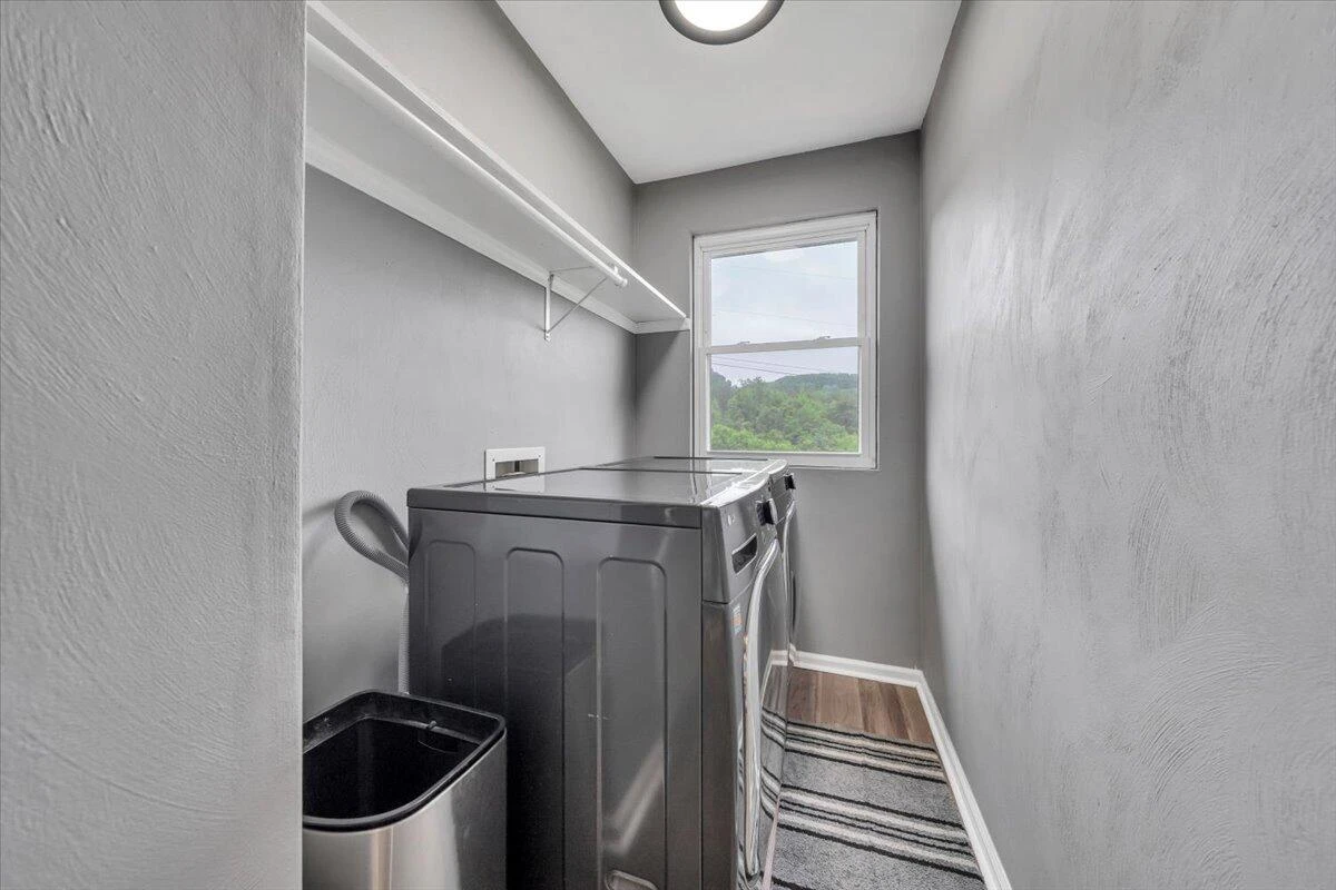 1526 Blanton AVE SE - Photo 18