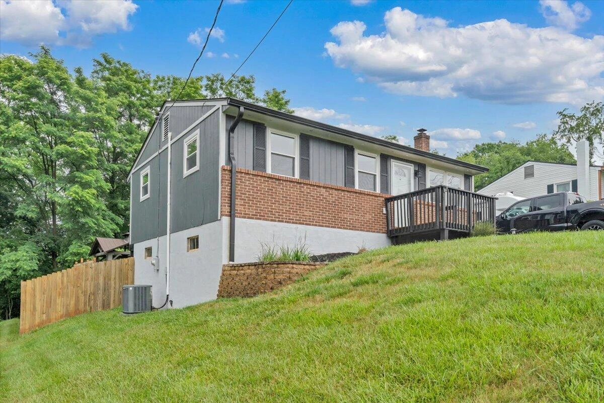 1526 Blanton AVE SE - Photo 29