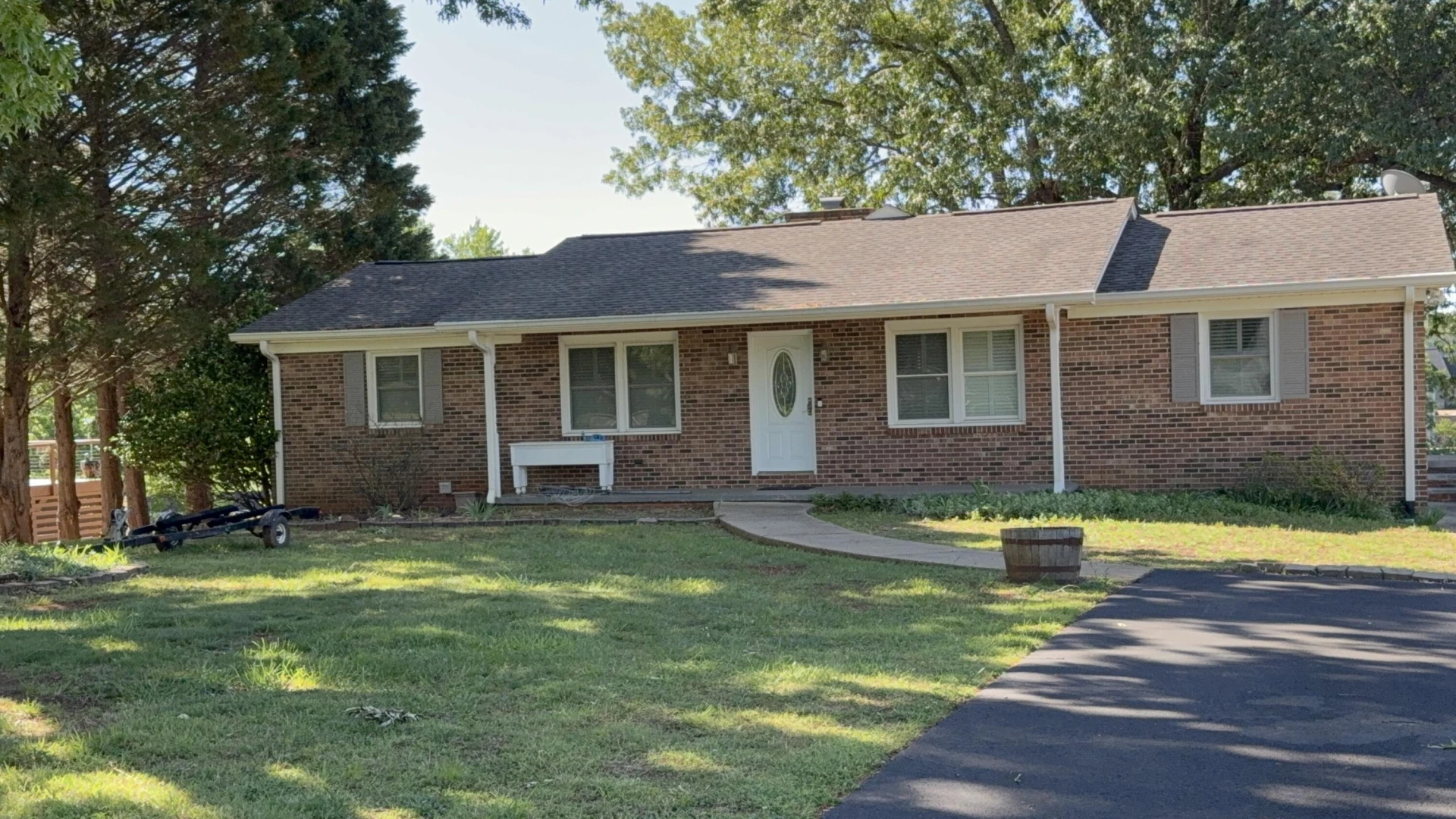 191 Twin Oaks RD - Photo 3