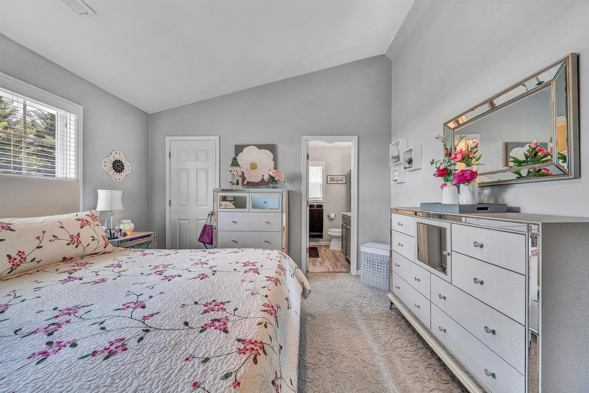 2605 Queens WAY - Photo 23