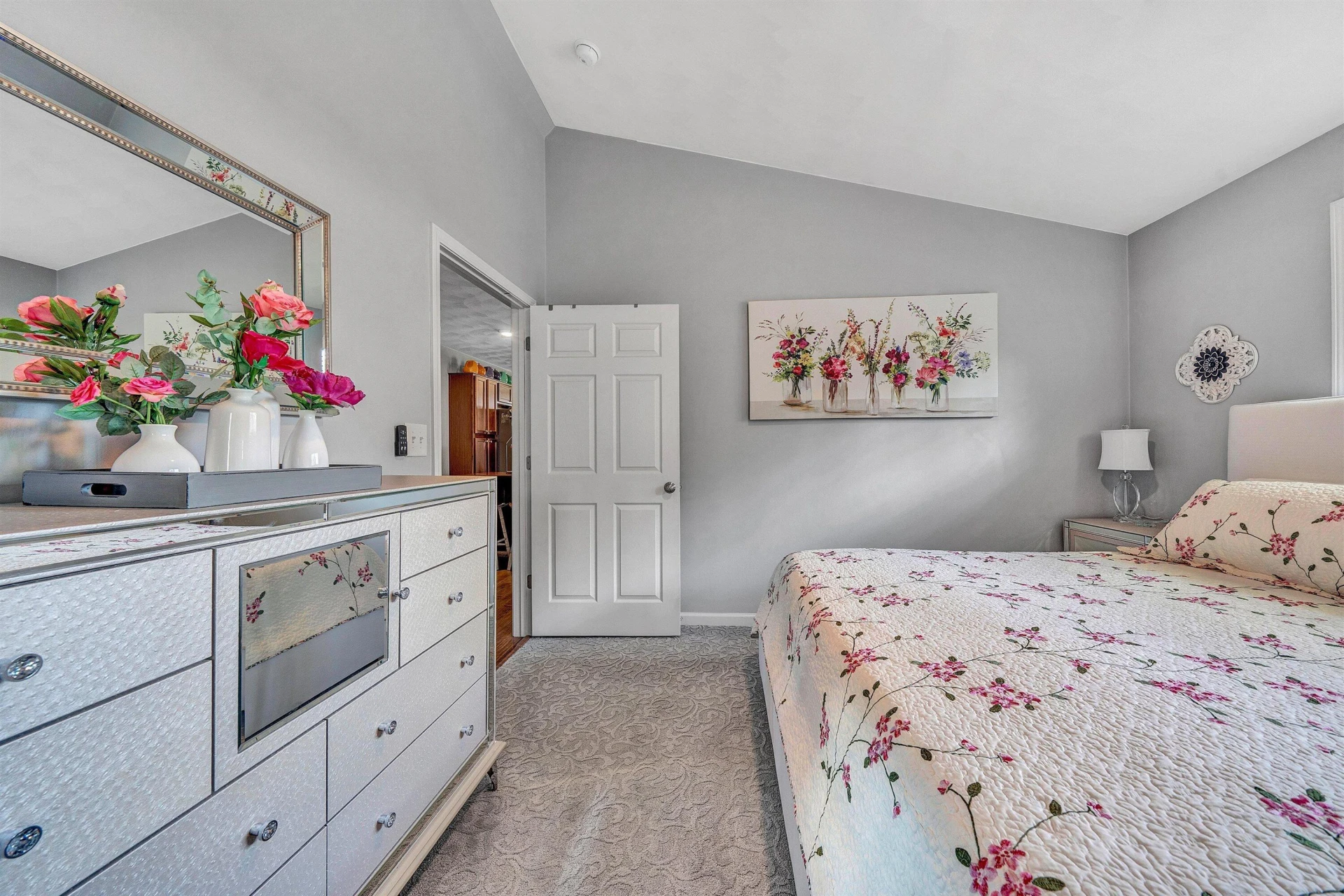 2605 Queens WAY - Photo 24