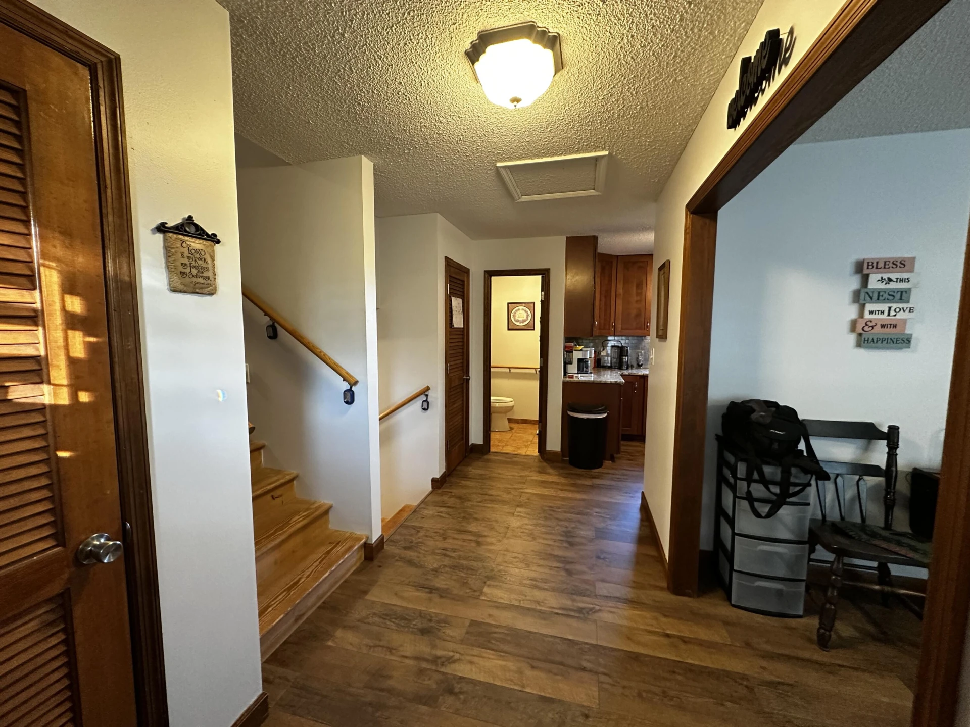 1905 Crestridge RD - Photo 2