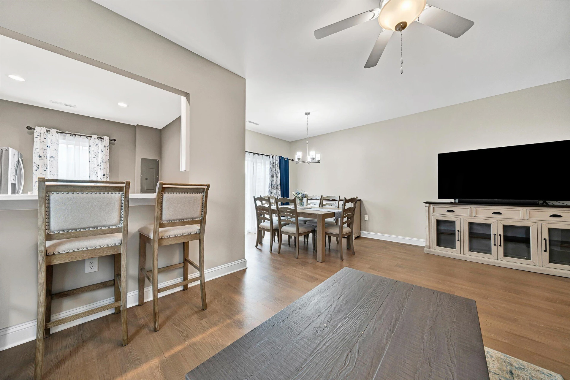 5787 Huntridge RD - Photo 8