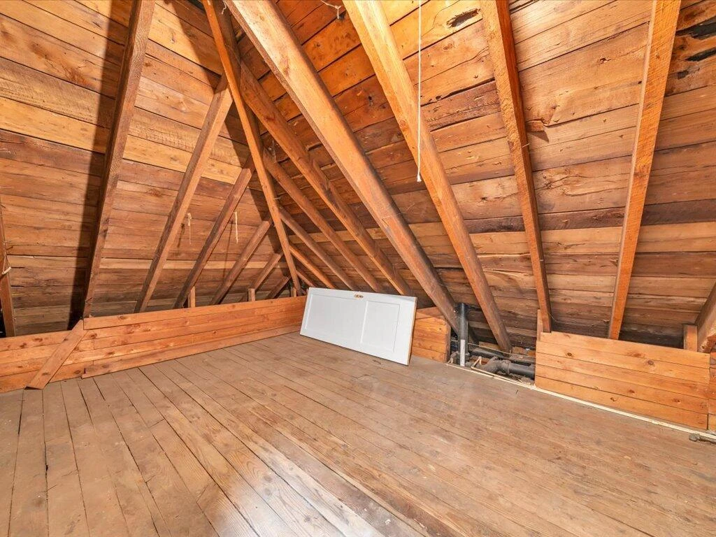 617 E Church ST E - Photo 39