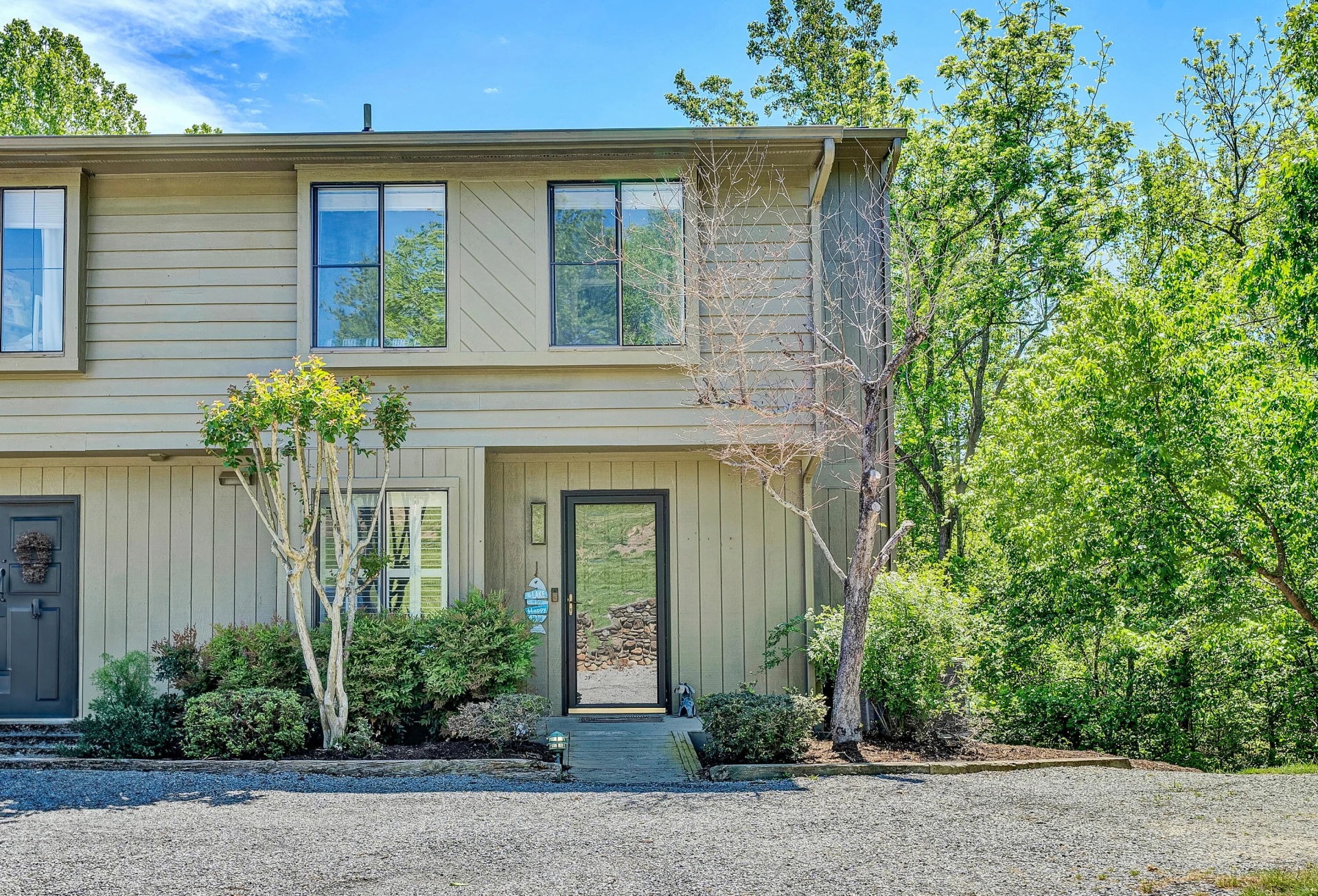 501 Harbor Ridge DR - Photo 2