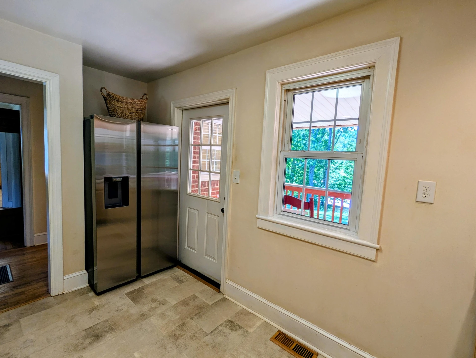 261 Newmantown RD - Photo 12