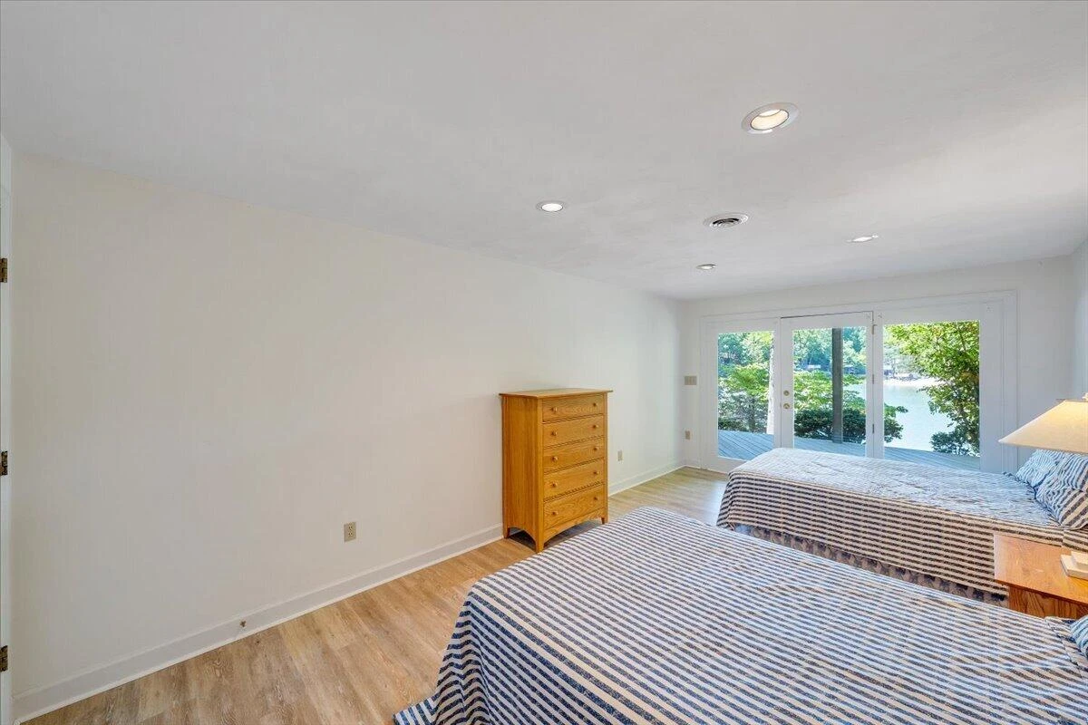 194 Kings WAY - Photo 38