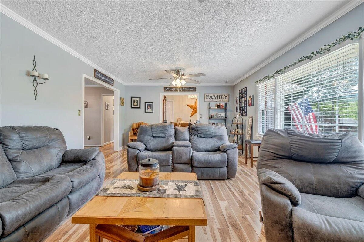 14742 Church ST - Photo 12