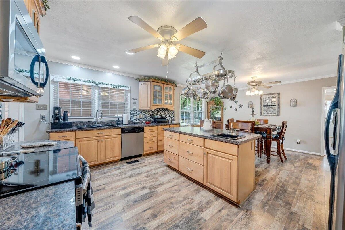 14742 Church ST - Photo 21