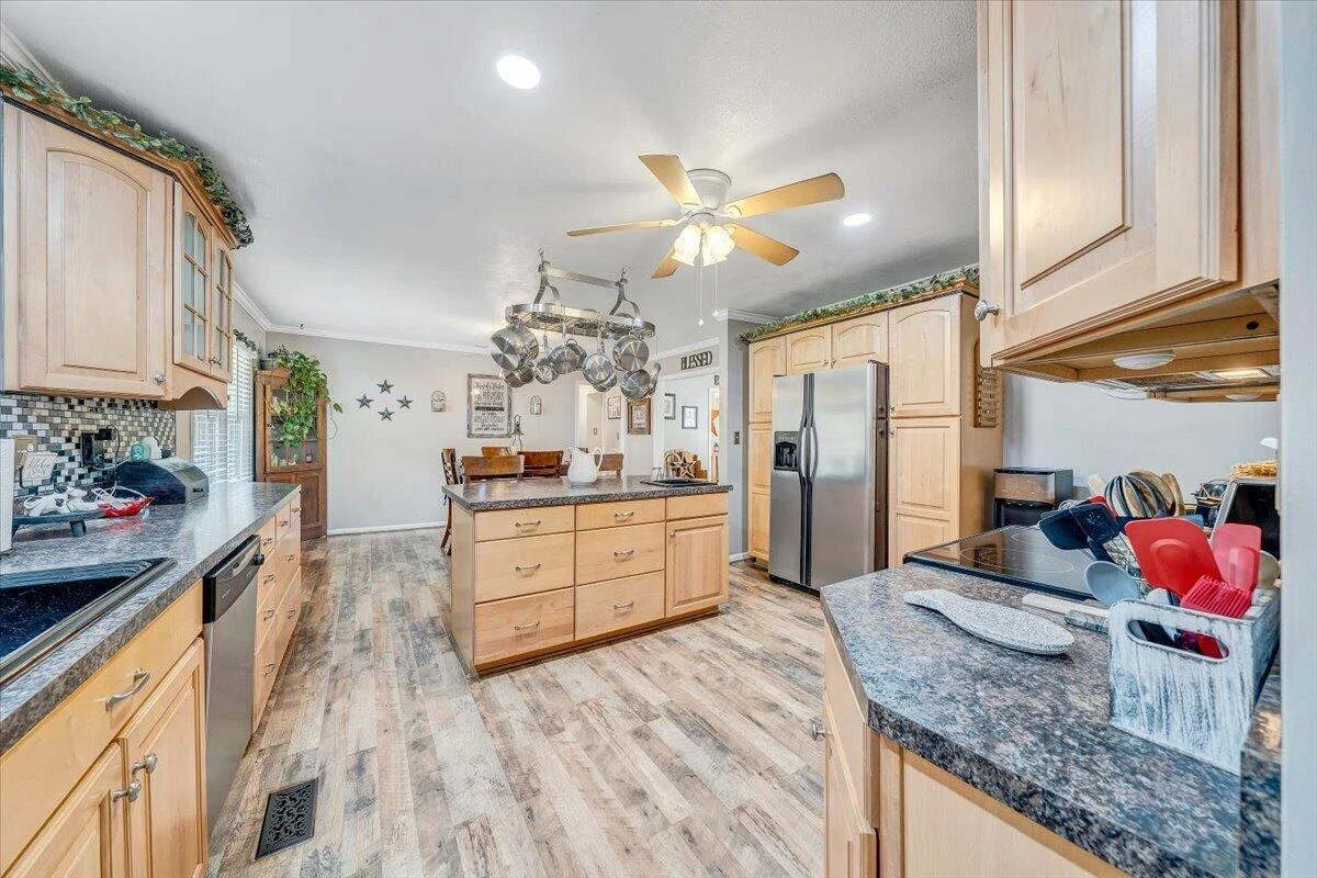 14742 Church ST - Photo 23