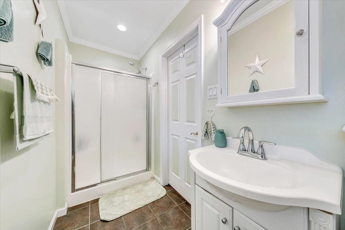 14742 Church ST - Photo 27
