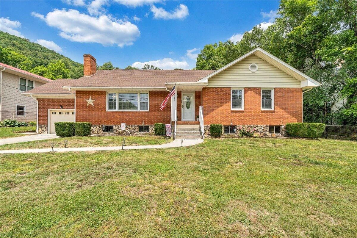 14742 Church ST - Photo 3