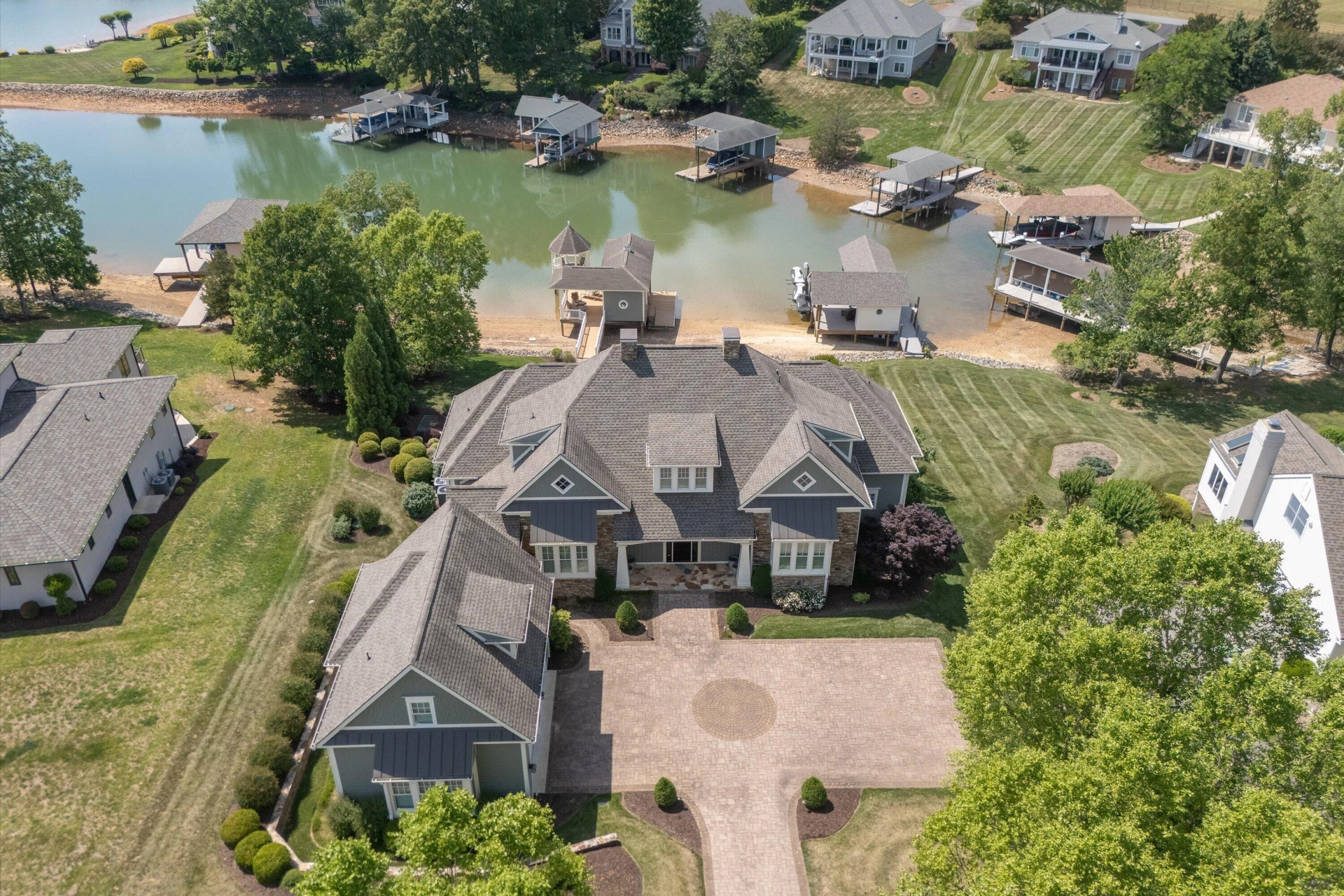 332 Saddleridge DR - Photo 3