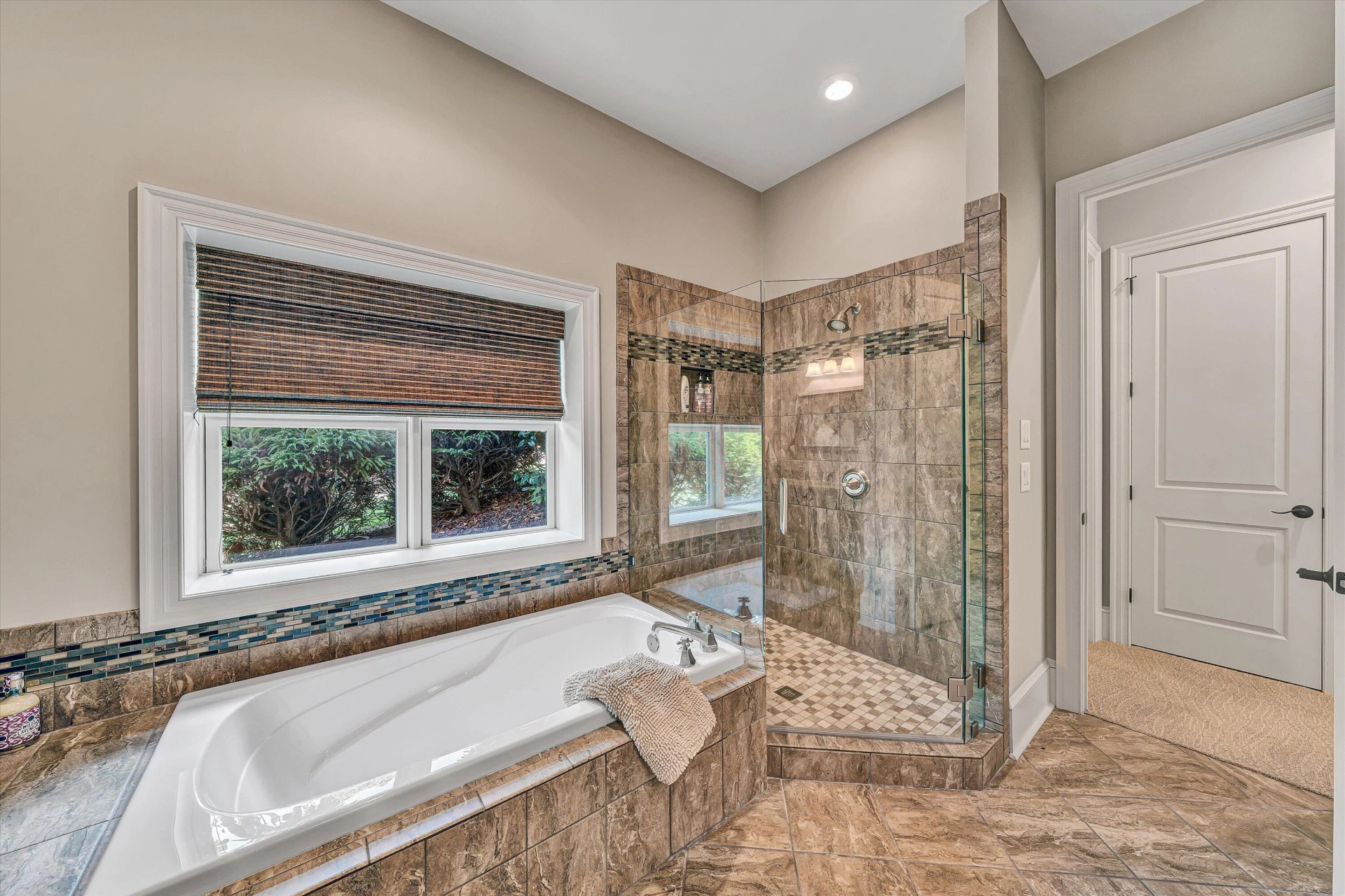 332 Saddleridge DR - Photo 63