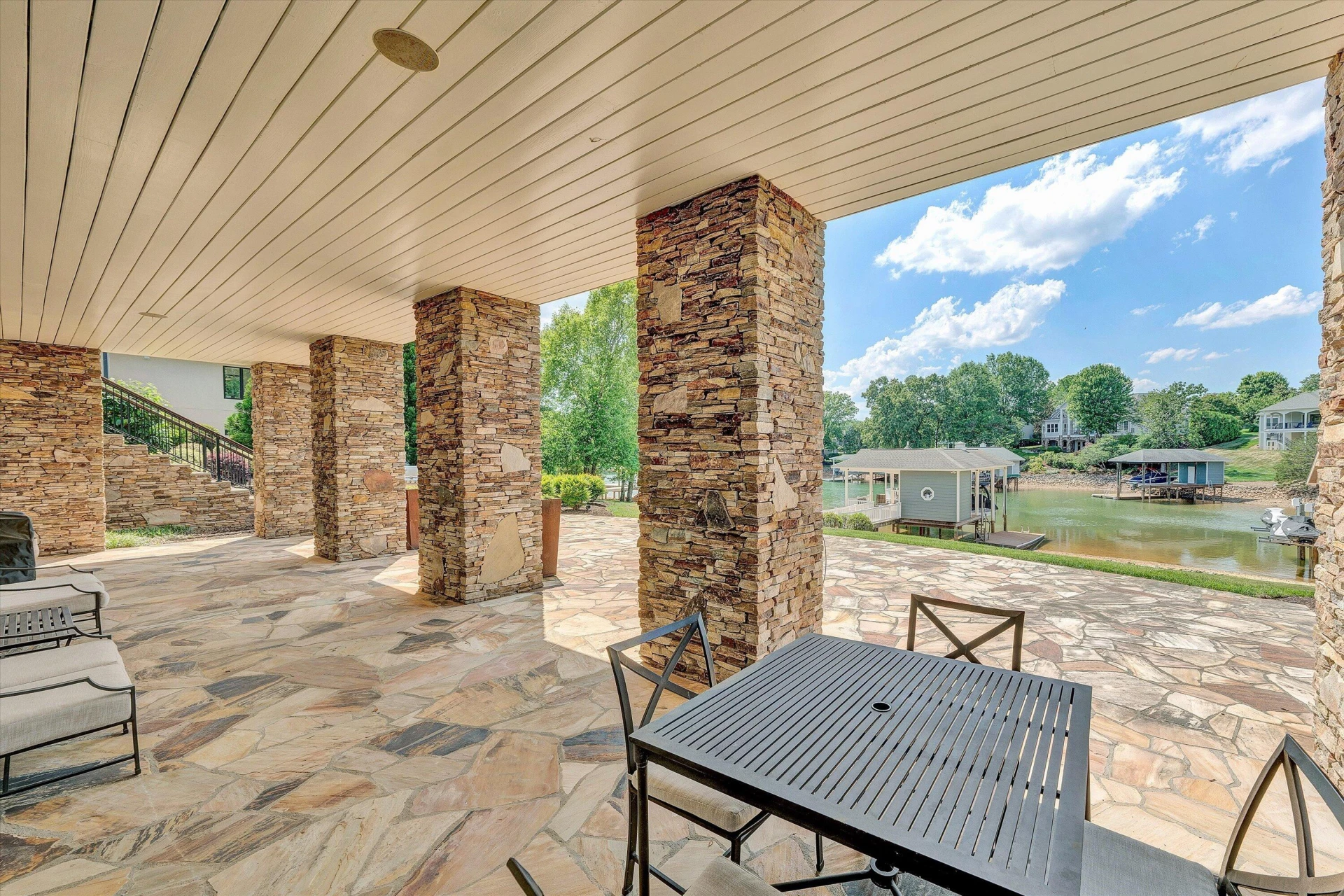 332 Saddleridge DR - Photo 66