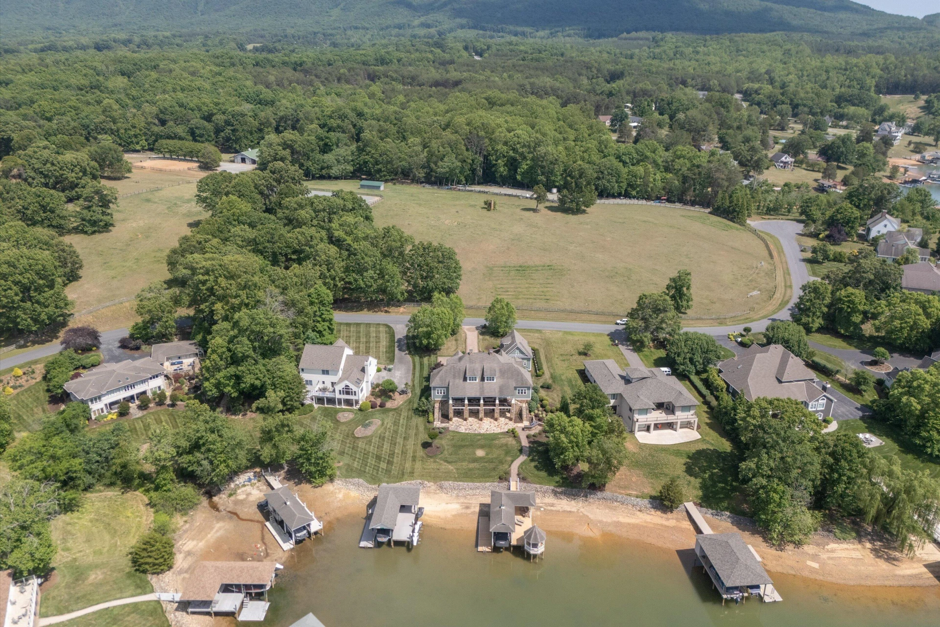 332 Saddleridge DR - Photo 83