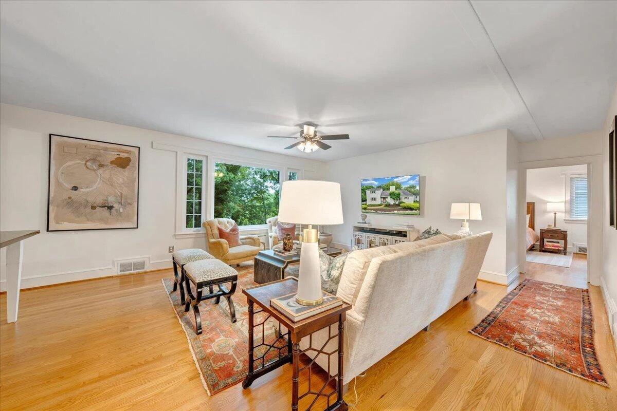 1260 Lakewood DR SW - Photo 11