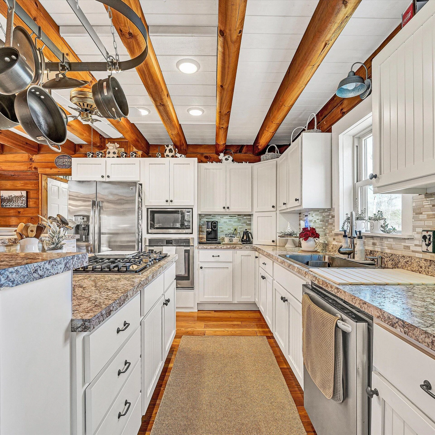  - Photo 5