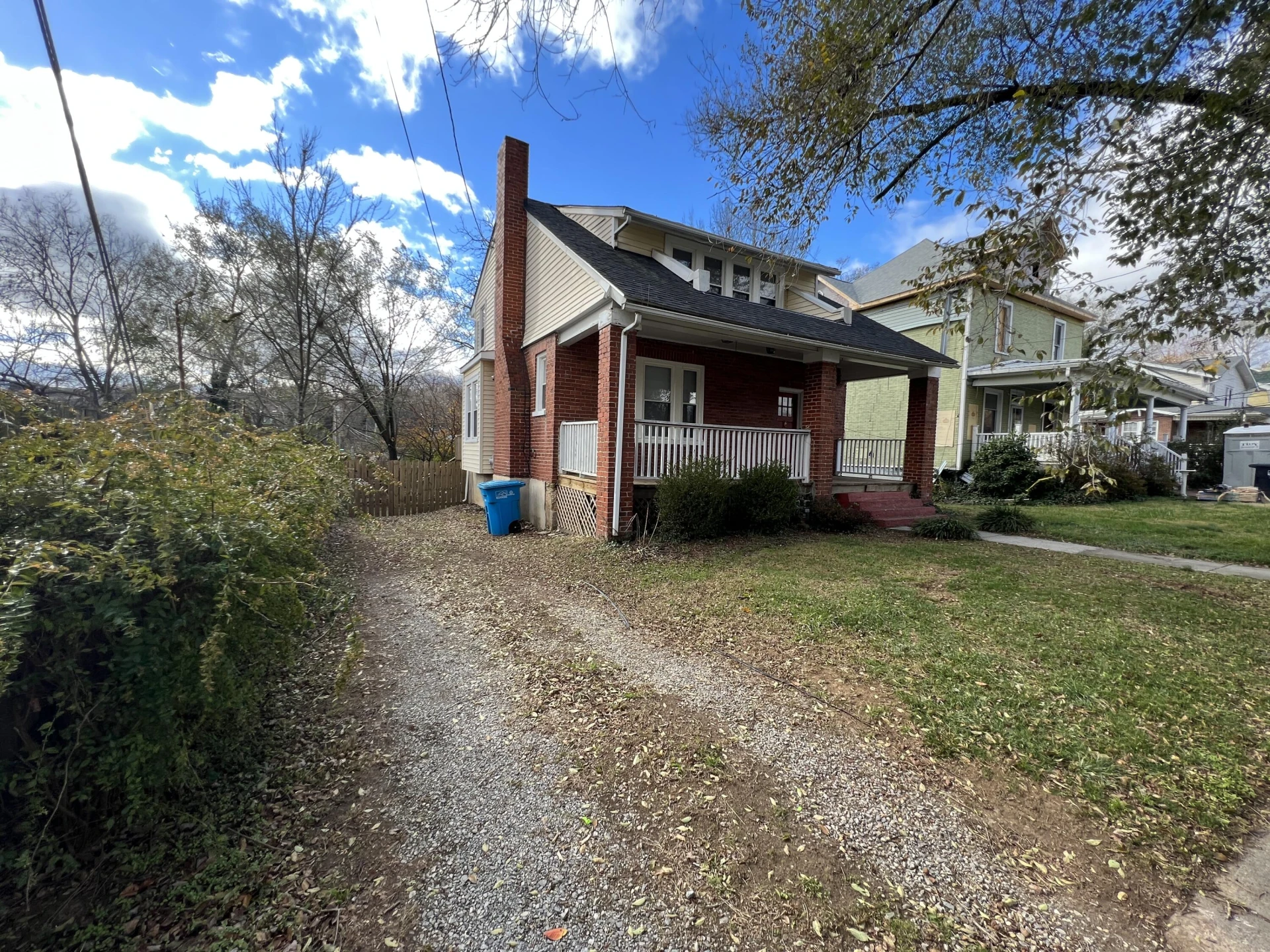 832 Wasena AVE SW - Photo 3