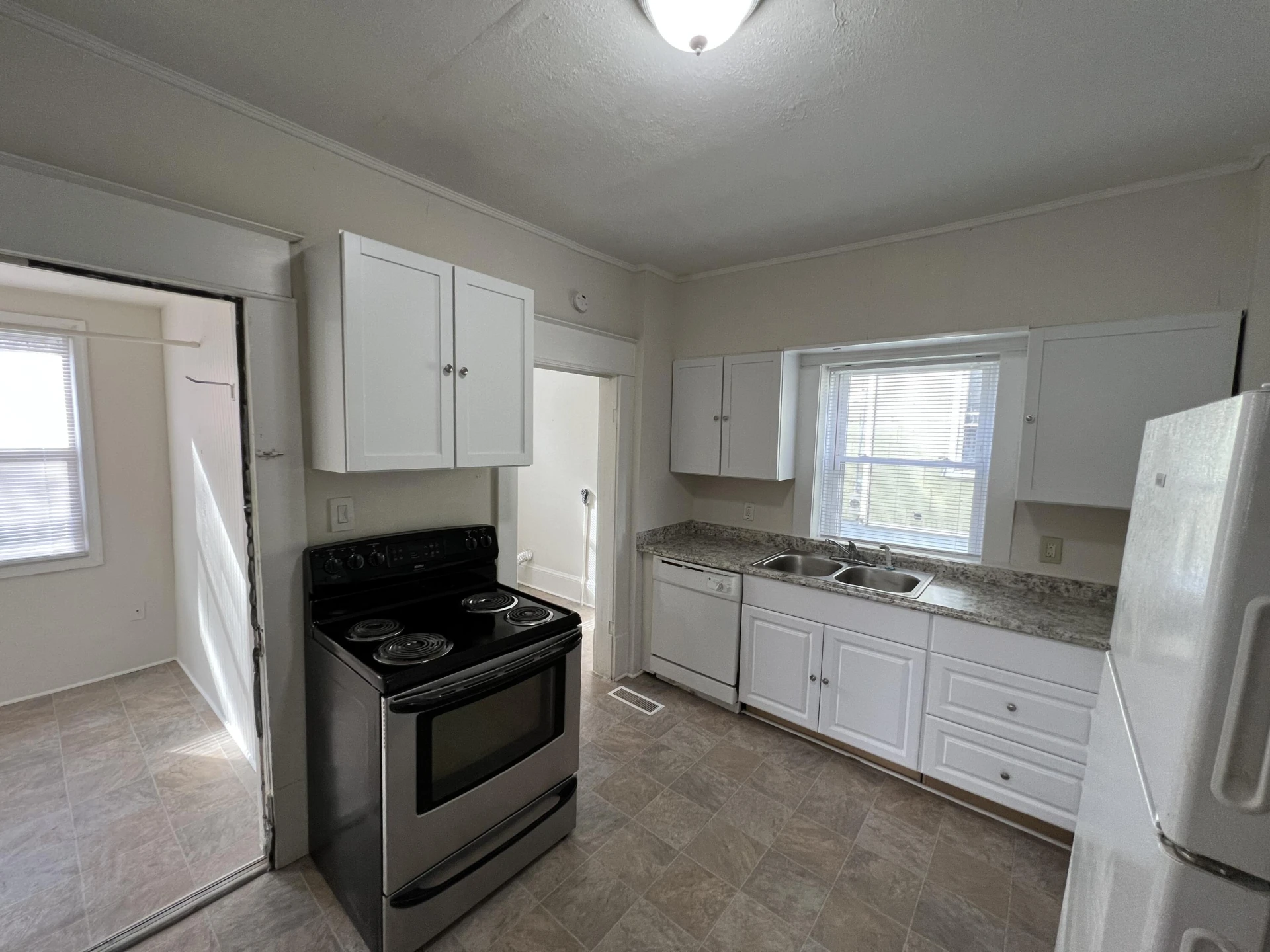 832 Wasena AVE SW - Photo 47
