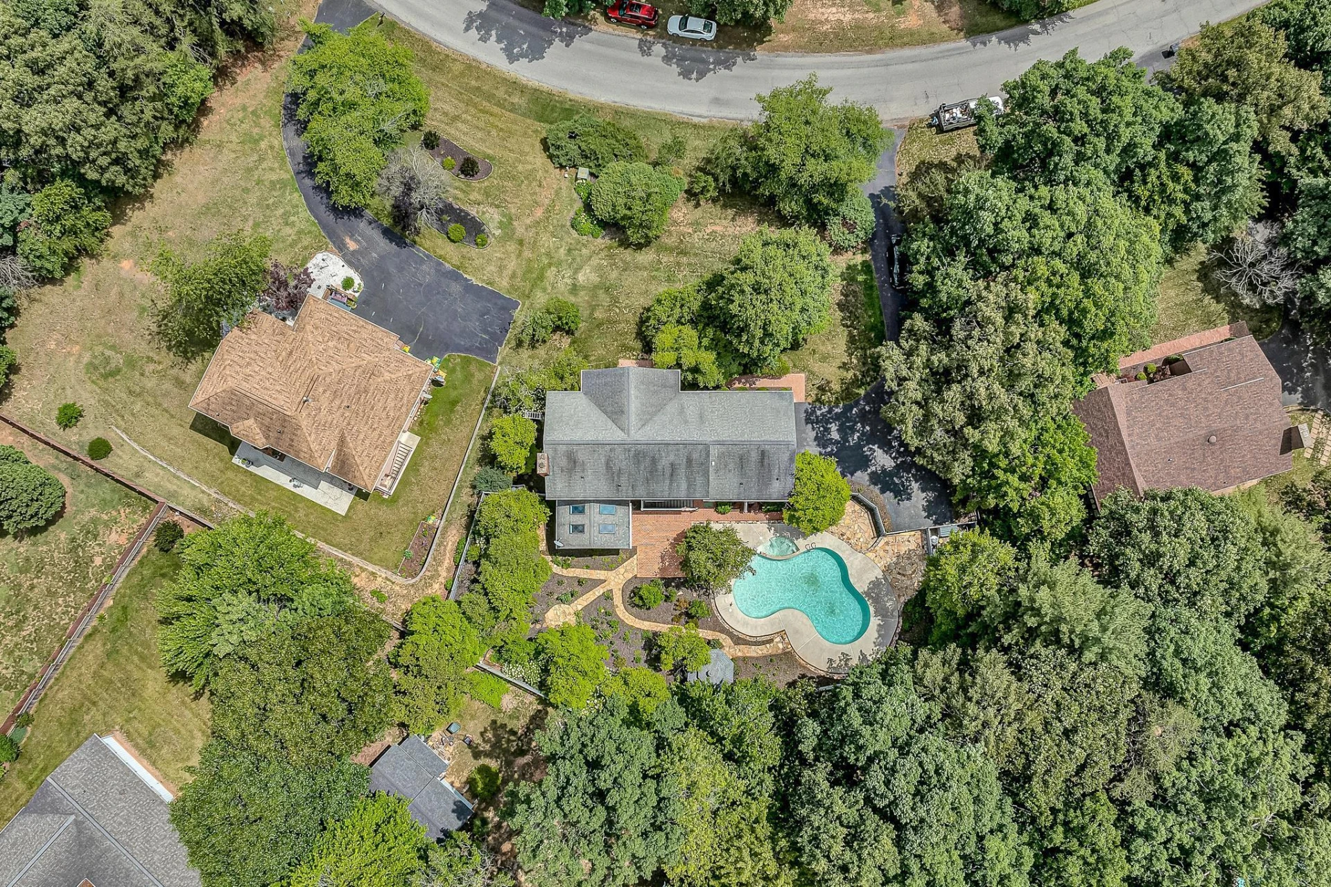 58 Stonehaven LN - Photo 4