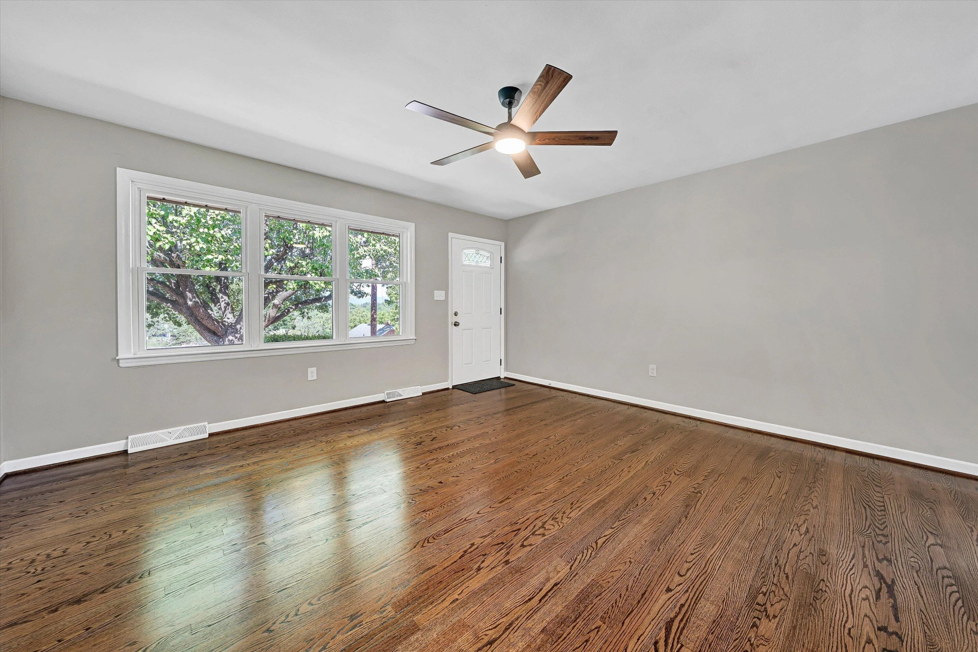 610 Davidson ST - Photo 5