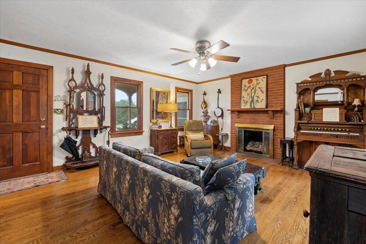 3289 Peaks RD - Photo 11