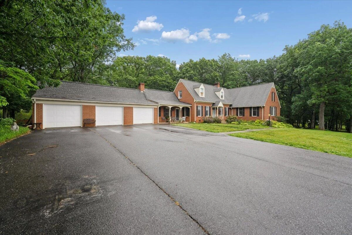 3289 Peaks RD - Photo 2