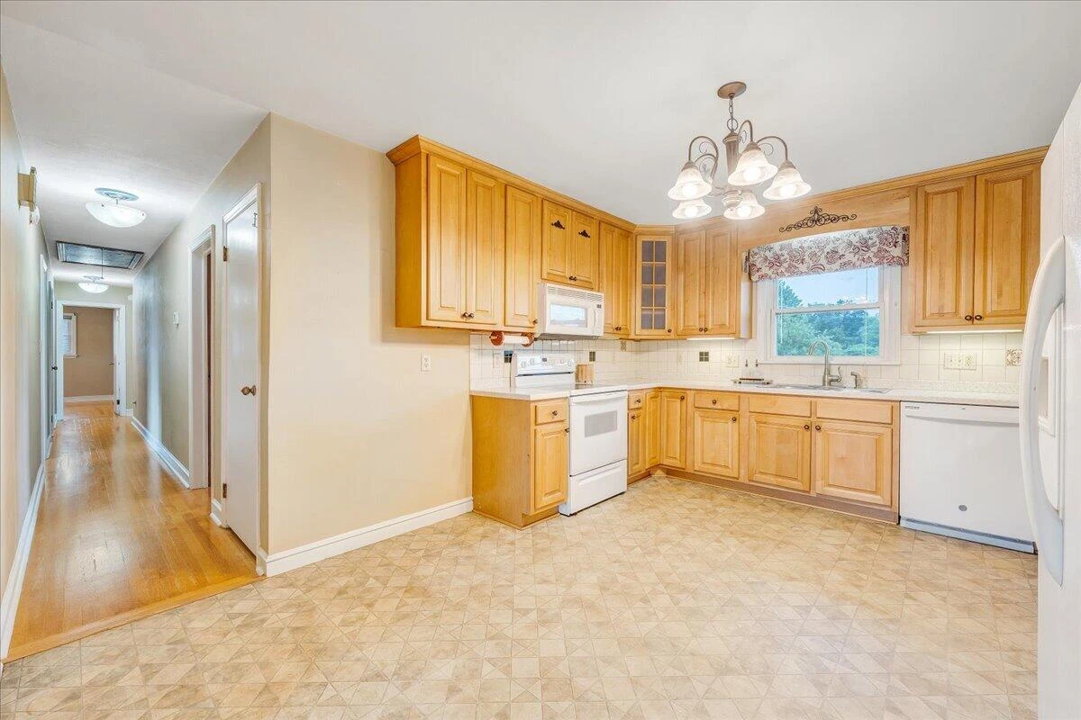 344 Keesling AVE - Photo 10