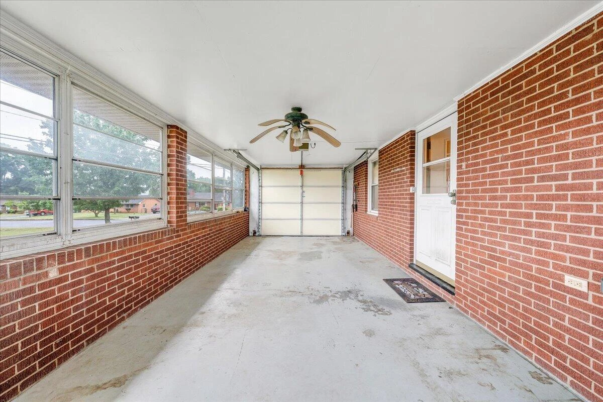 344 Keesling AVE - Photo 26